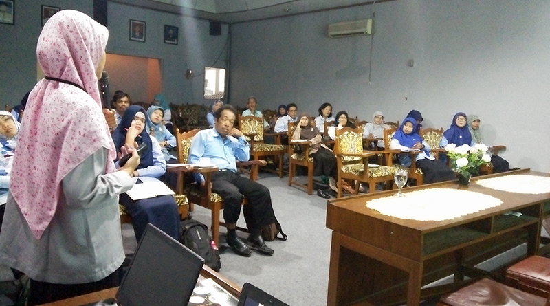 Pelatihan Permuseuman Guru MGMP Geografi di UPN Yogyakarta