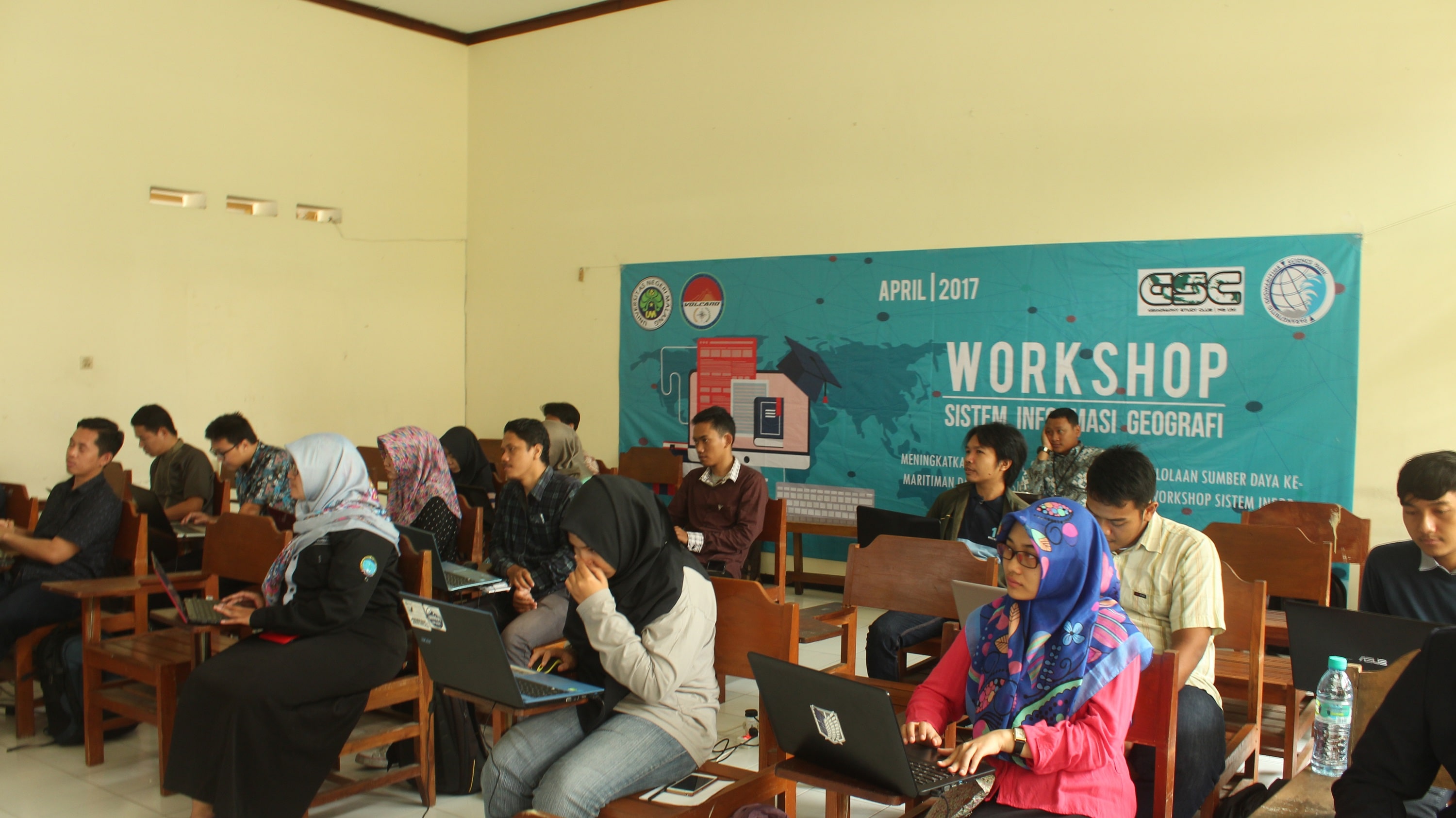 Workshop SIG : Meningkatkan Softskill Geografi dan Pengelolaan Sumberdaya Kemaritiman dan Kepesisiran Indonesia di Universitas Negeri Malang