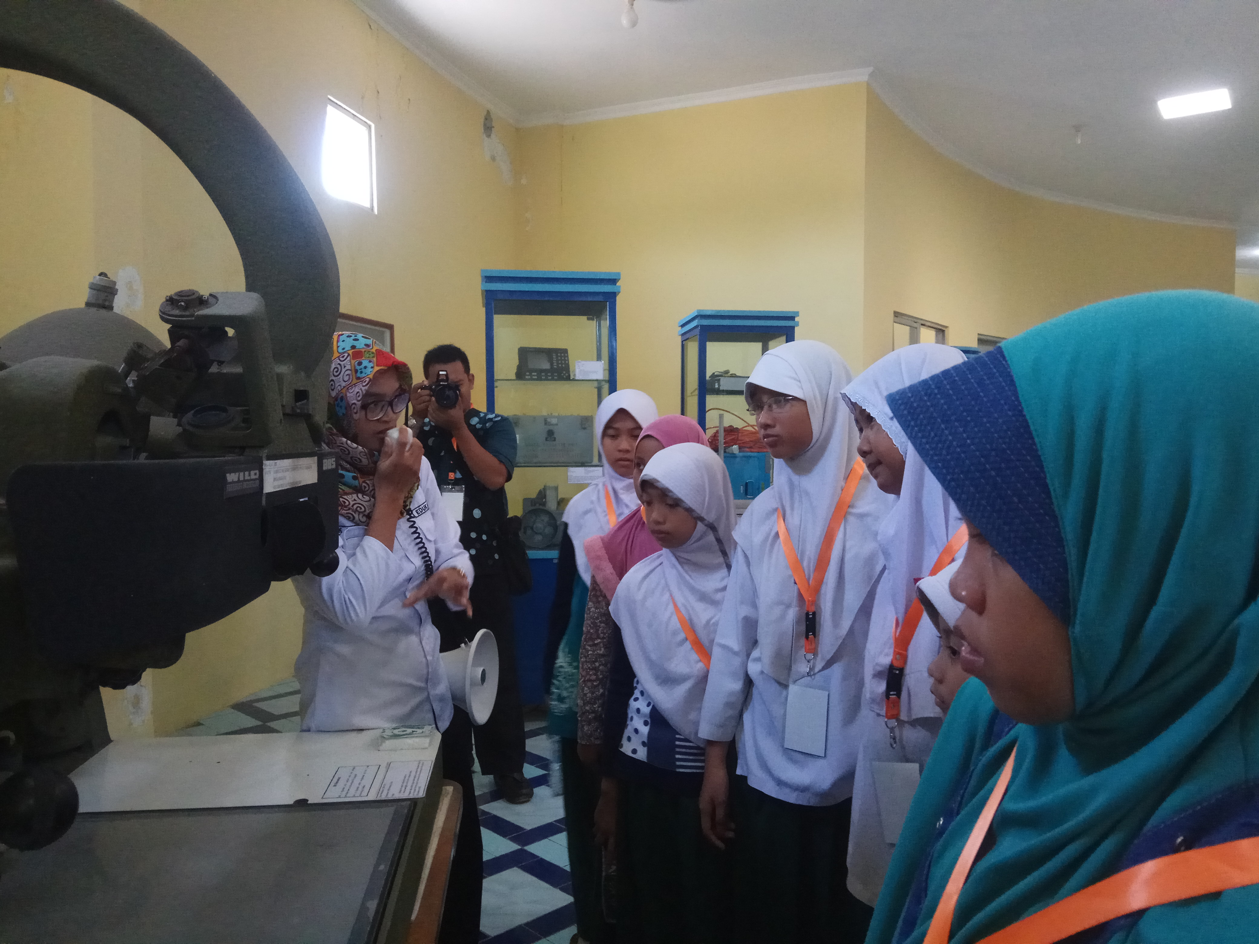 SD IT Luqman Al-Hakim Yogyakarta Belajar di PGSP