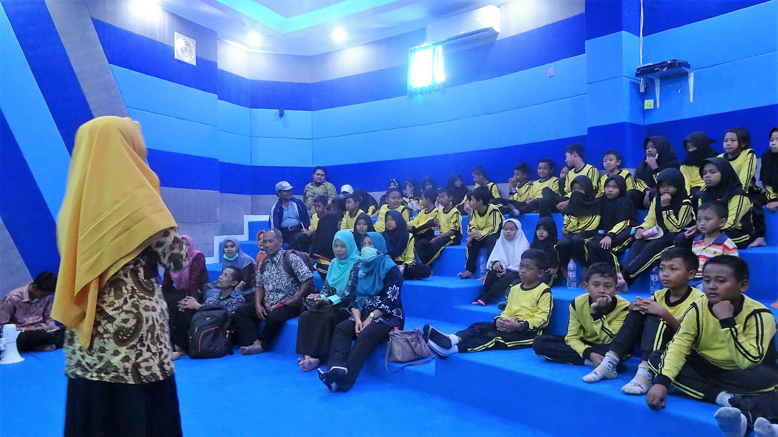 Bersama WKM, SD N Mlesen Menikmati Pesona PGSP