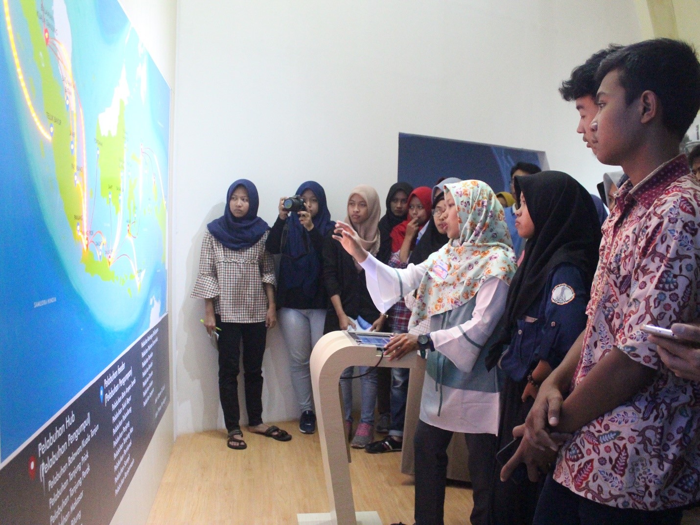 UKM Rekayasa Teknologi UNY Mengenal Teknologi di Museum Gumuk Pasir