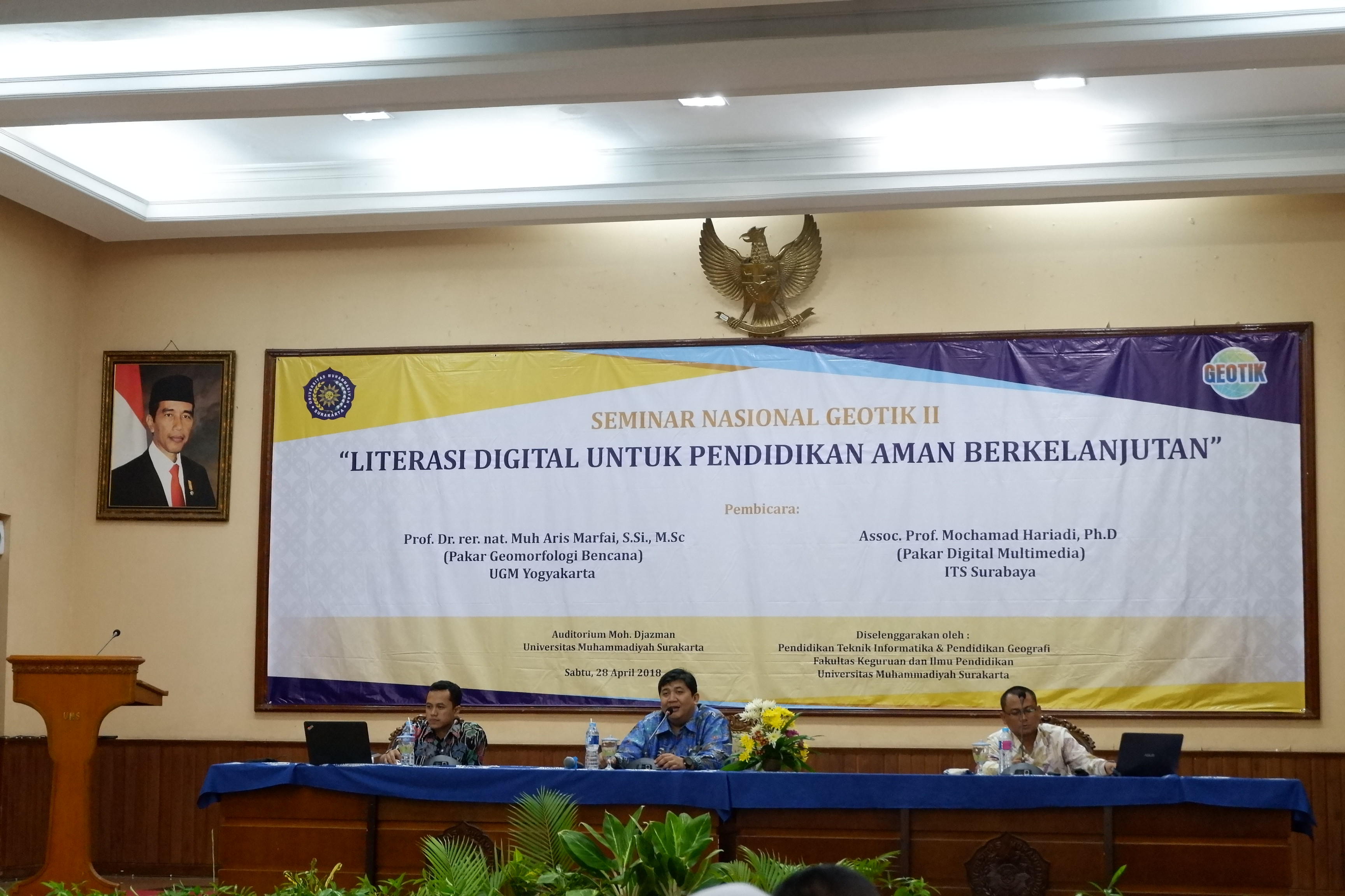 Seminar Nasional Geotik 2018 :  “Literasi Digital untuk Pendidikan Aman Berkelanjutan”