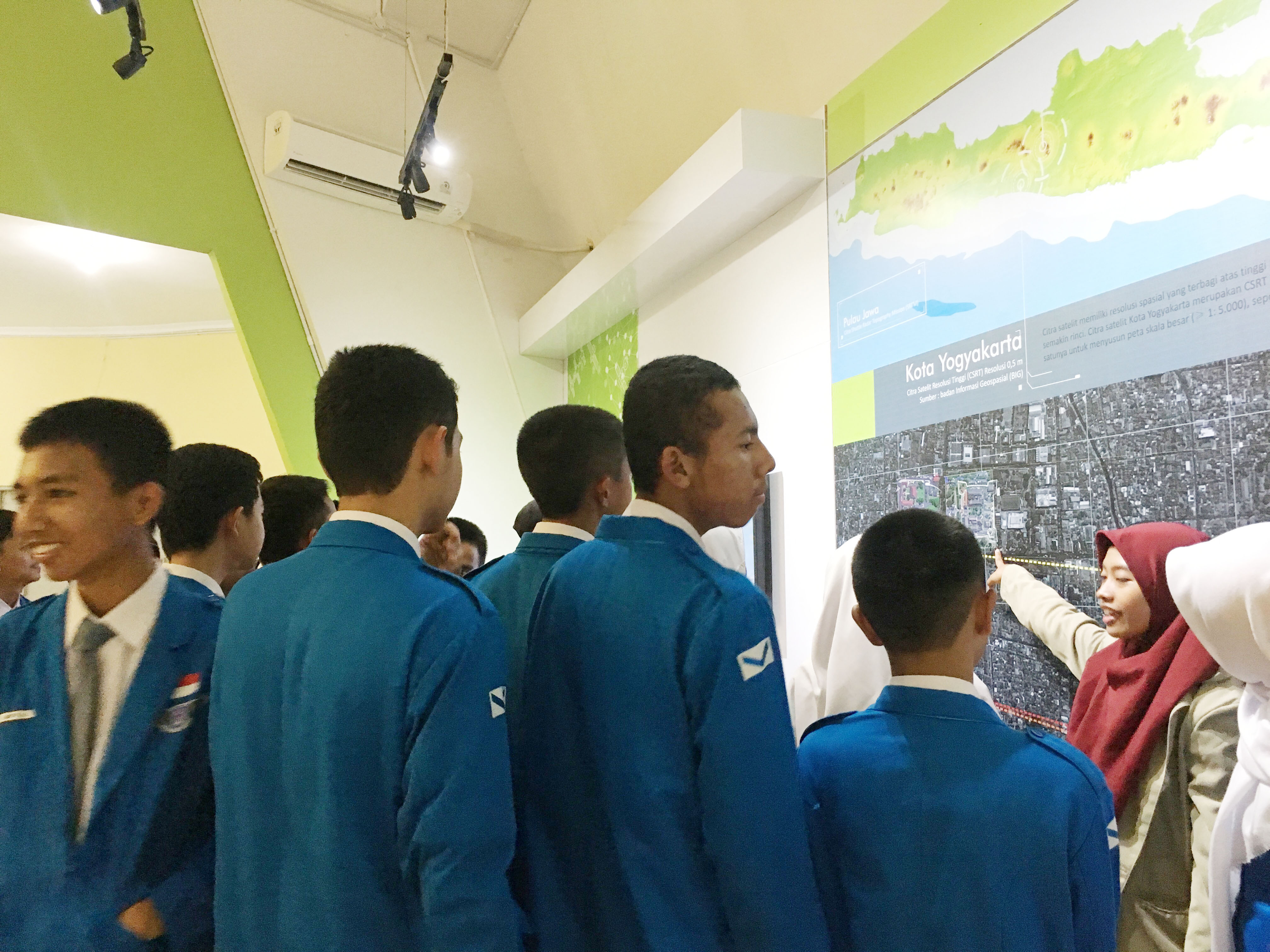 SMK N 1 Magelang Belajar Teknologi Informasi sebagai Media Edukasi di Museum Gumuk Pasir