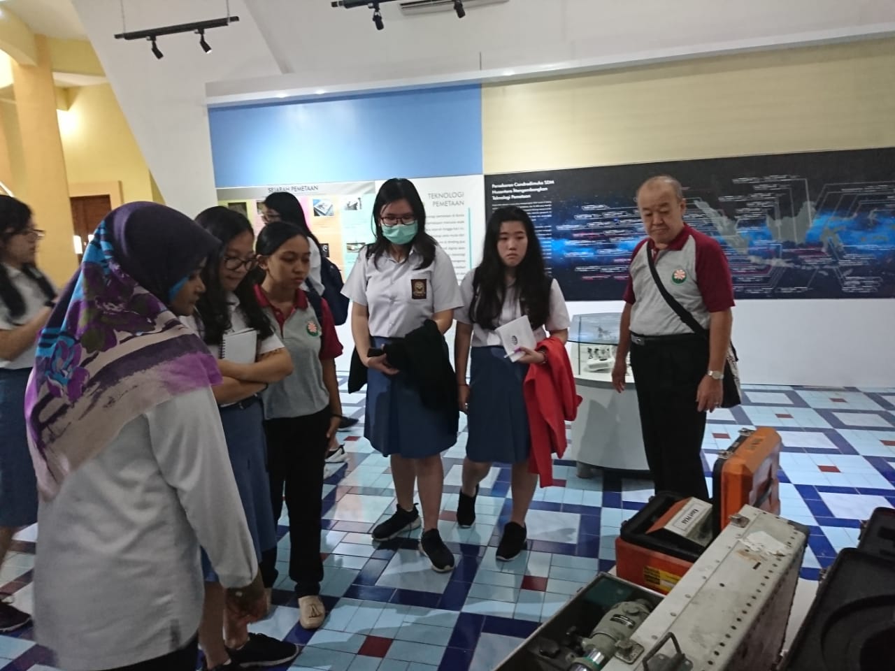 Field Trip SMA Budi Utama Mengenal Gumuk Pasir