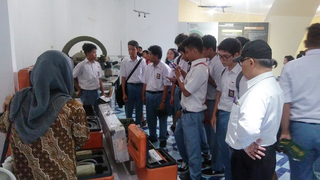 SMA Sang Timur Ikuti WKM di Museum Gumuk Pasir