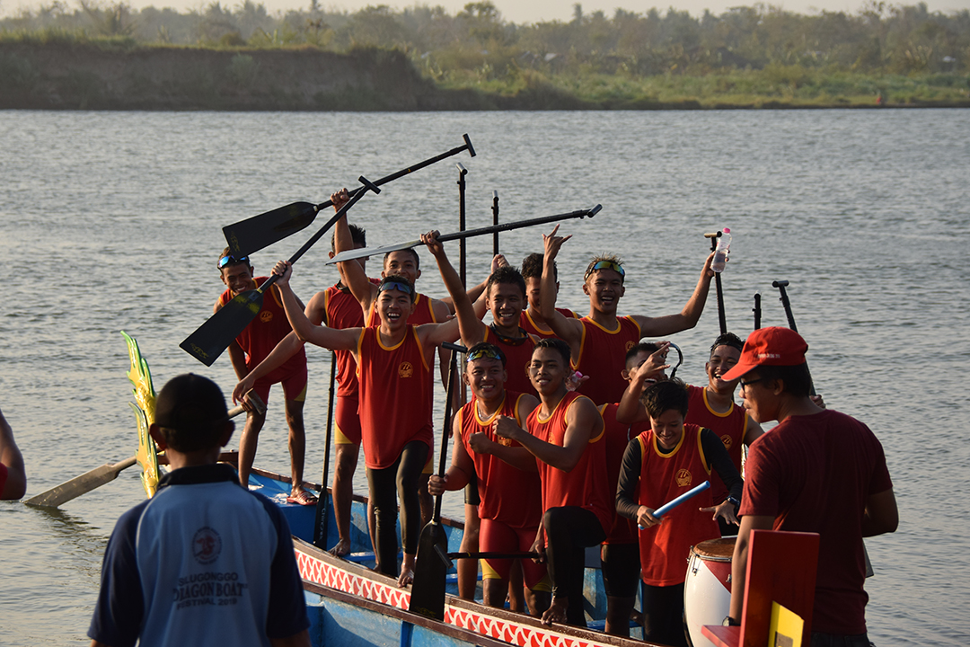 Serunya Kemeriahan Final Festival Perahu Naga