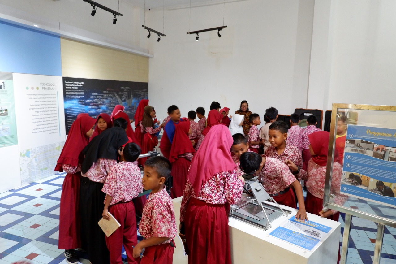 Museum Gumuk Pasir Ramai dikunjungi SMA N 1 Seyegan dan SD Bendungan II