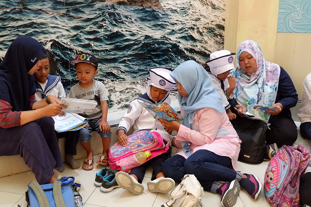 Gerakan Membacakan Buku TK Negeri Pembina Bantul