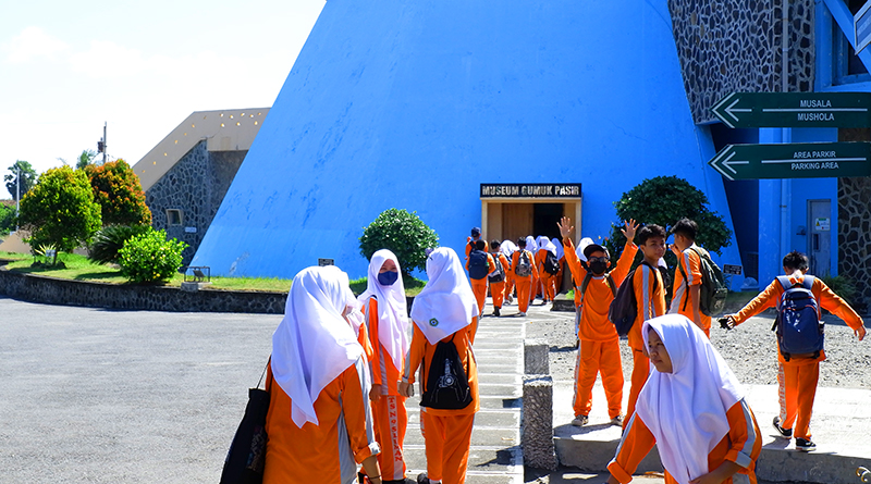MTs N 9 Sleman, Belajar Seru di Museum Gumuk Pasir